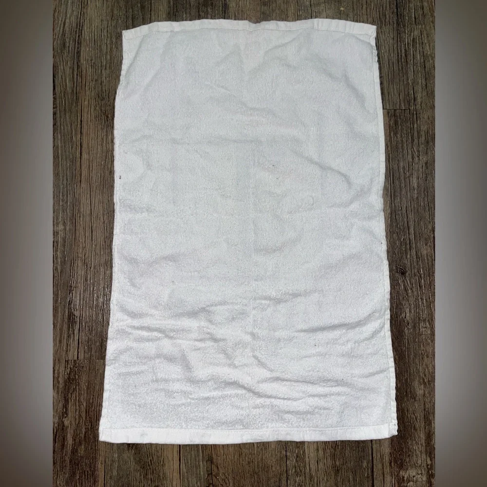 NWOT 1st Phorm gym hand towel blue and white